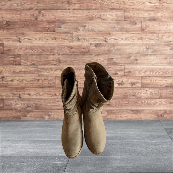 NWOT WOMENS MADELINE GIRL BOOTIES SZ 9.5 - Picture 4 of 7